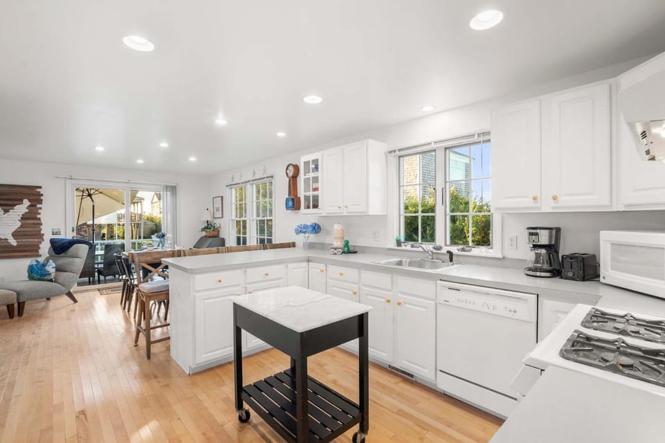 Stunning Home with Water Views House in Sandwich