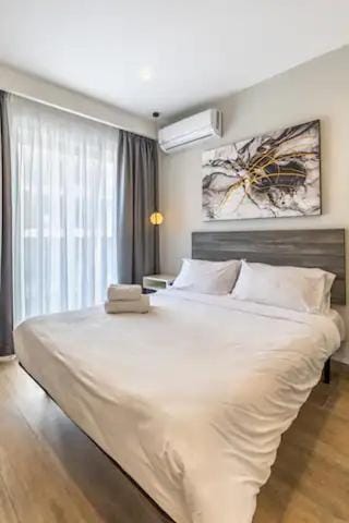 Bed, Photo of the whole room, Bedroom, air conditioner