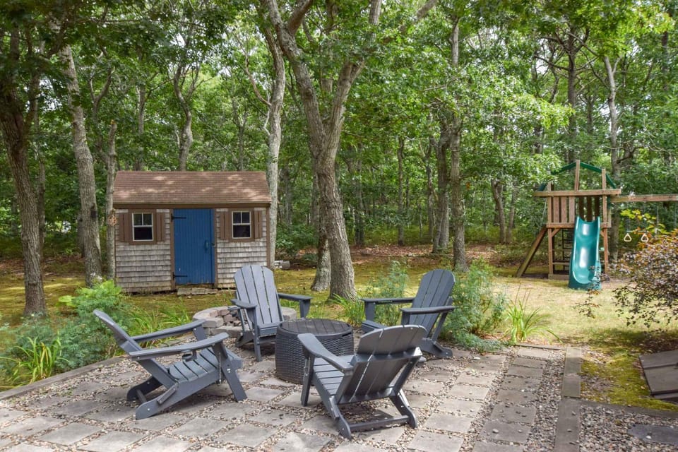 Updated Home on Bayside of Eastham! House in North Eastham