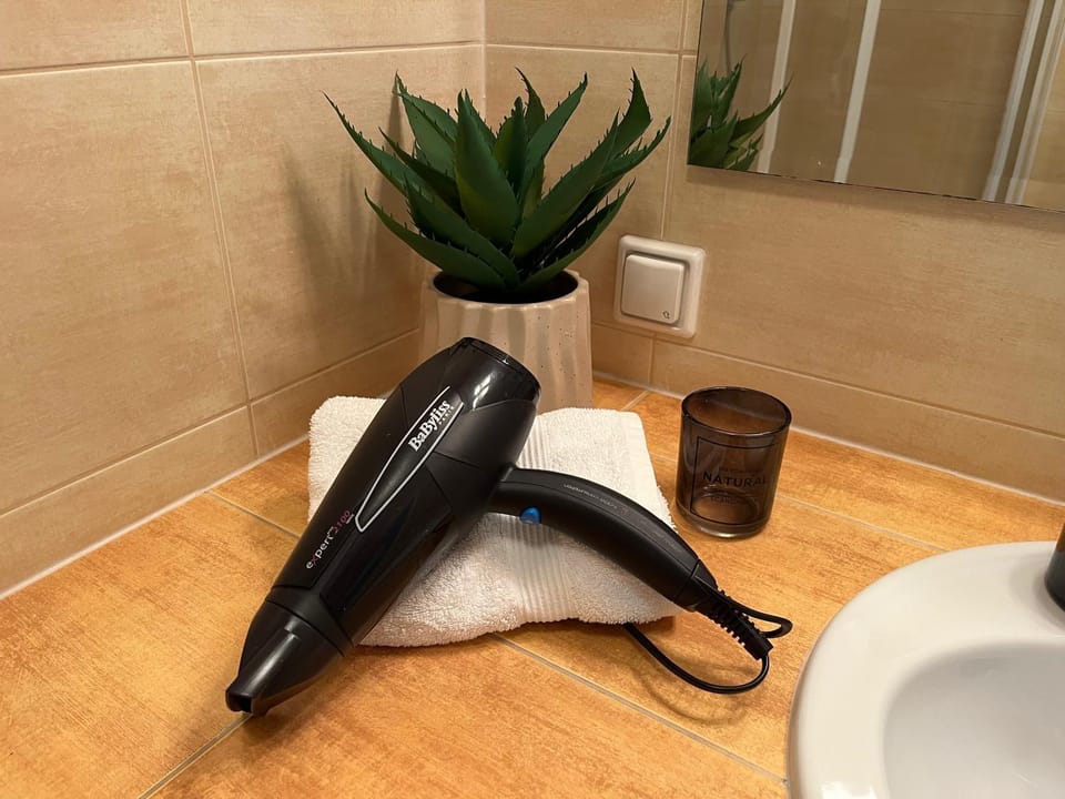 Bathroom, heating