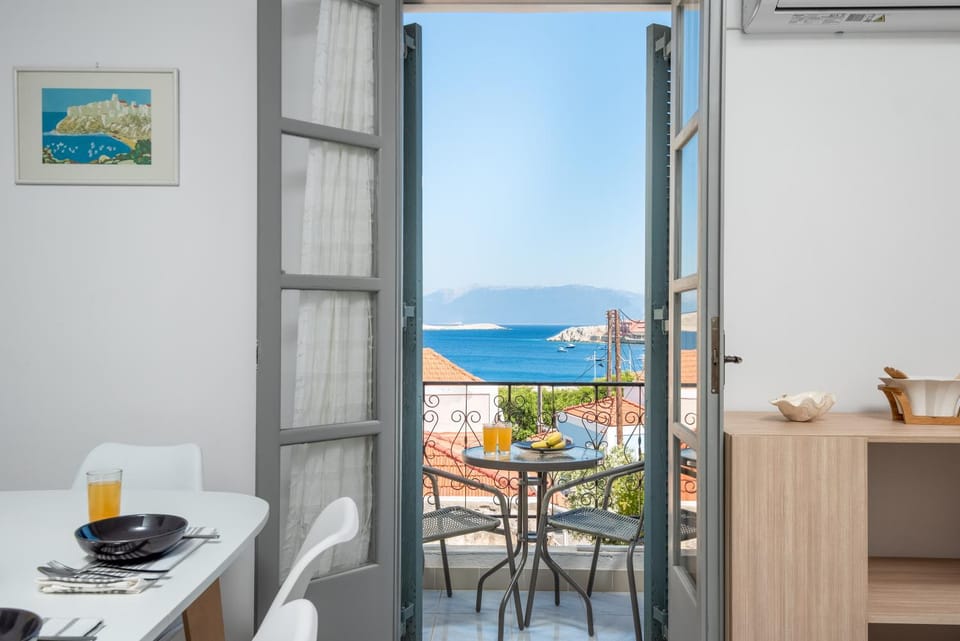FOURLANOU HOUSE Apartment in Decentralized Administration of the Aegean