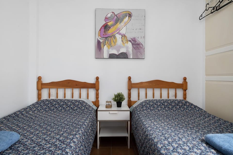 Property building, Living room, Bedroom