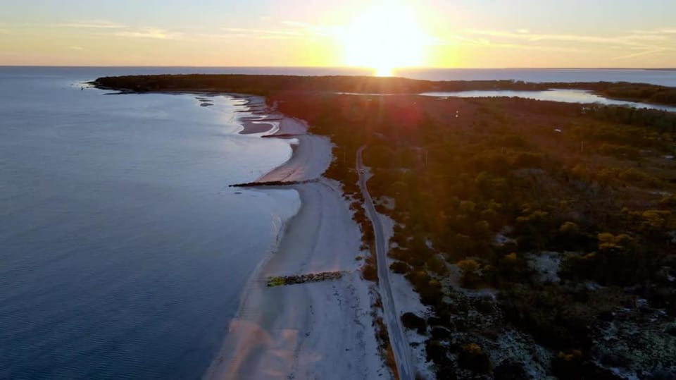 Minutes to Nantucket Sound Beaches House in South Yarmouth