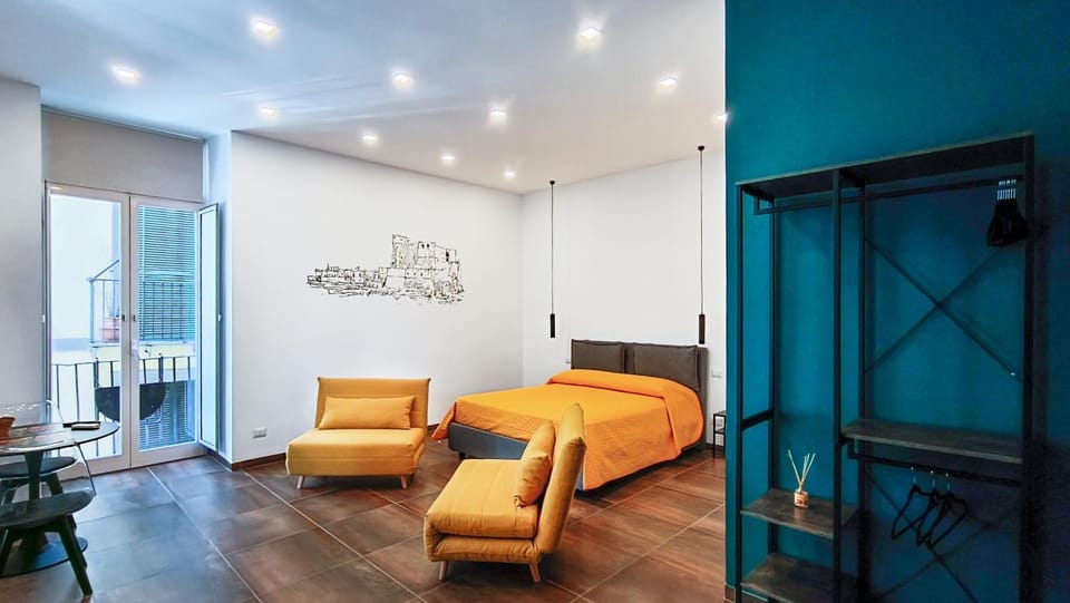 Casa Calù Castel dell'Ovo Bed and Breakfast in Naples