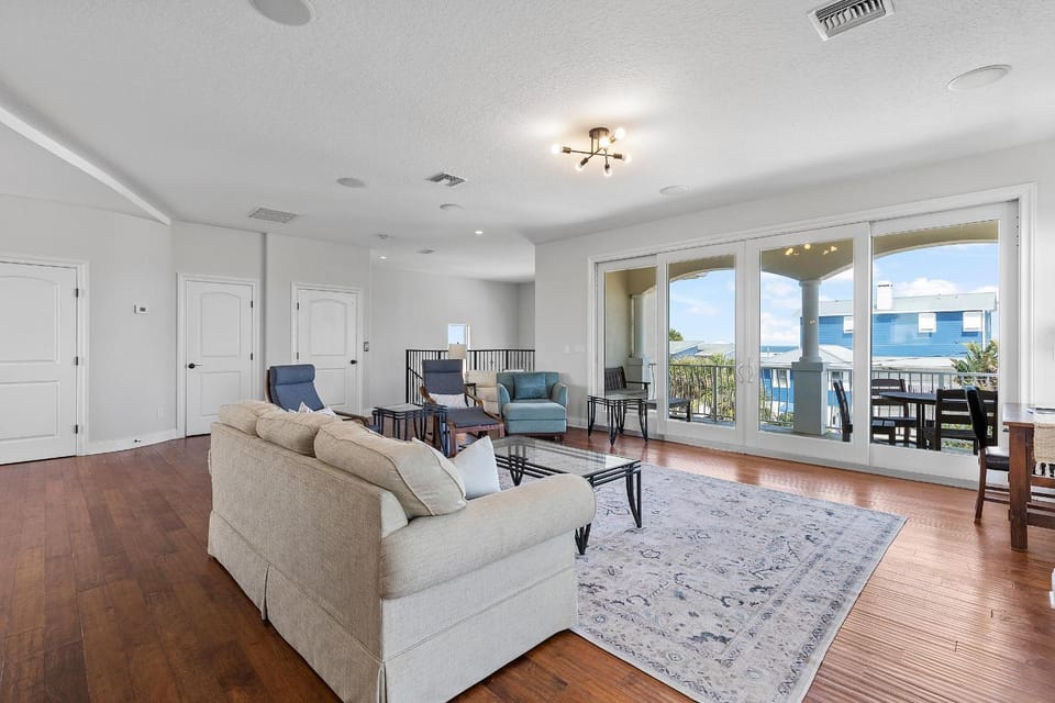 Villa del Mar House in New Smyrna Beach