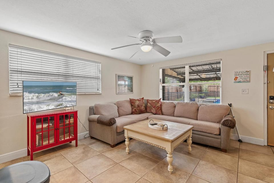 Poolside Oasis House in New Smyrna Beach