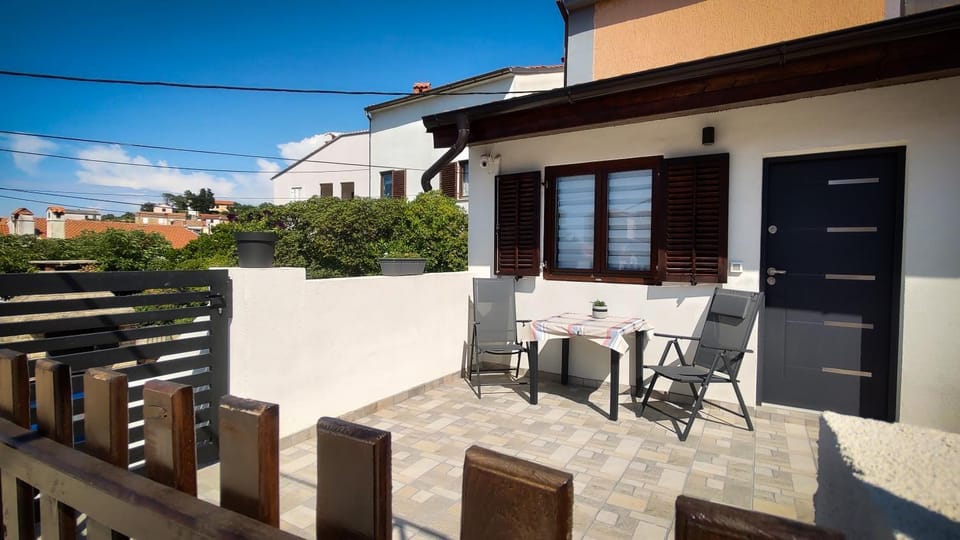 Patio, View (from property/room), Balcony/Terrace