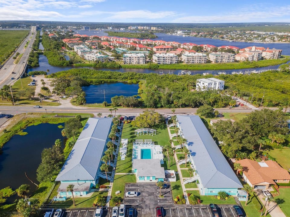 Coronado Arms Condominiums B-18 House in New Smyrna Beach