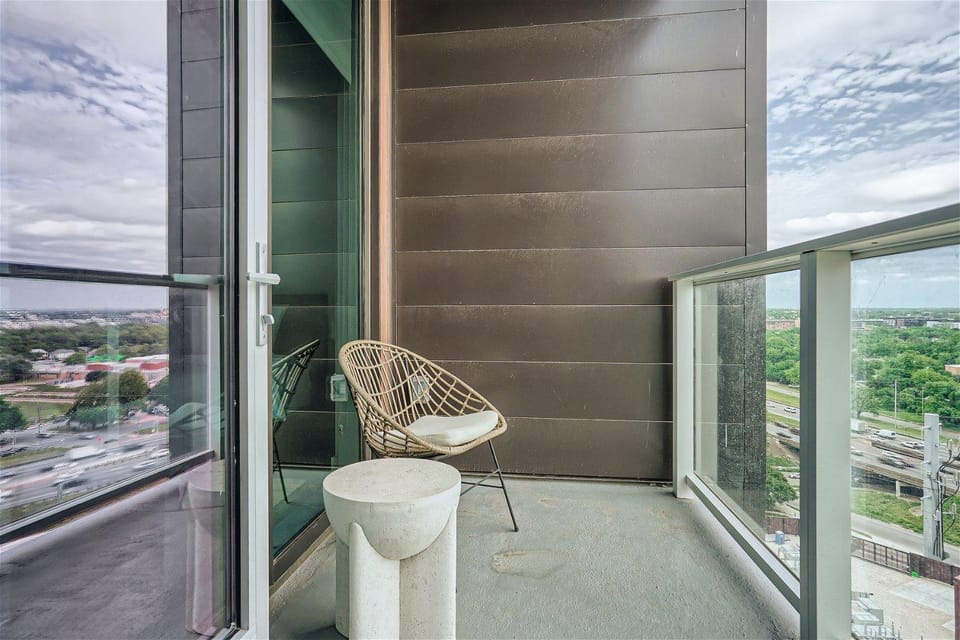 View (from property/room), Balcony/Terrace, Seating area