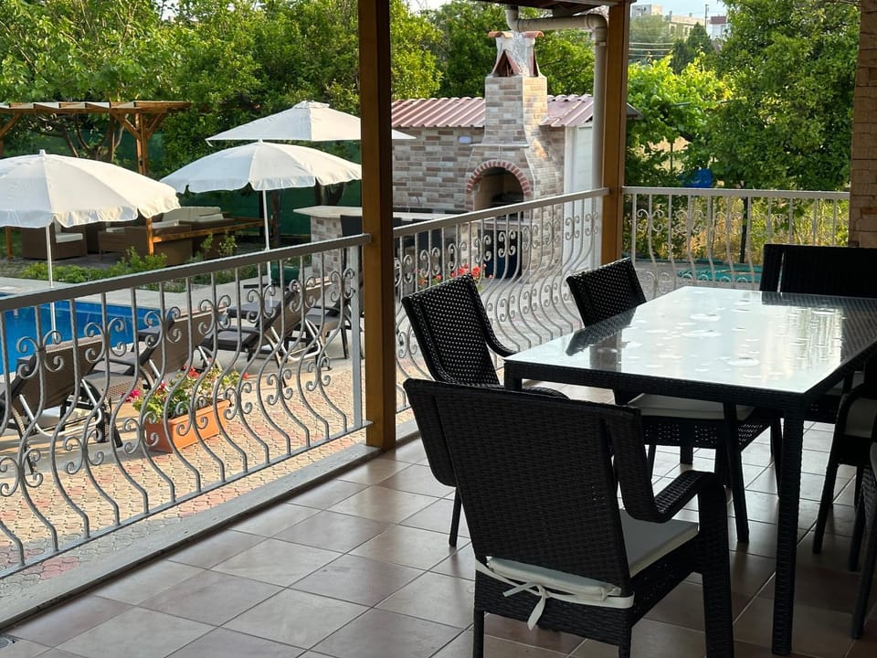 Patio, Balcony/Terrace