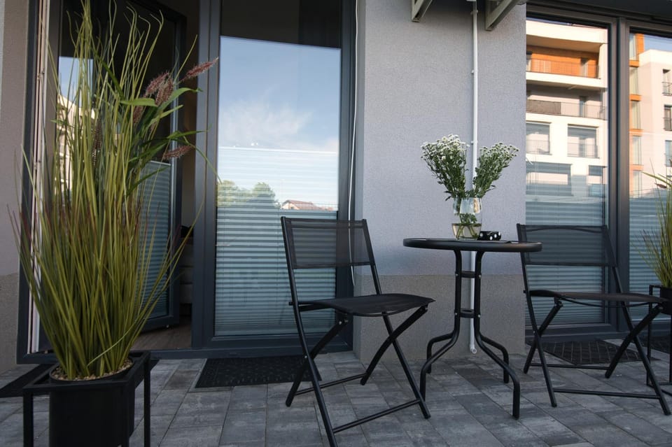 Garden, Garden, Balcony/Terrace, Balcony/Terrace