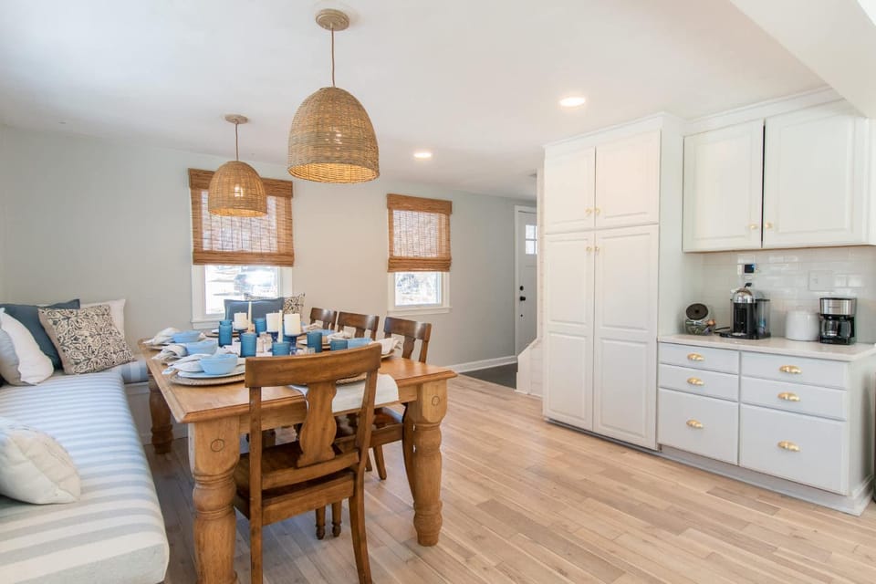 Stunning Home with Wet Bar Dog Welcome! House in Brewster