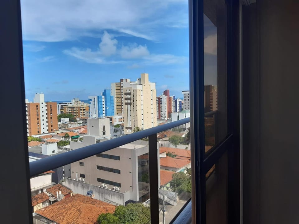 View (from property/room), Balcony/Terrace, City view