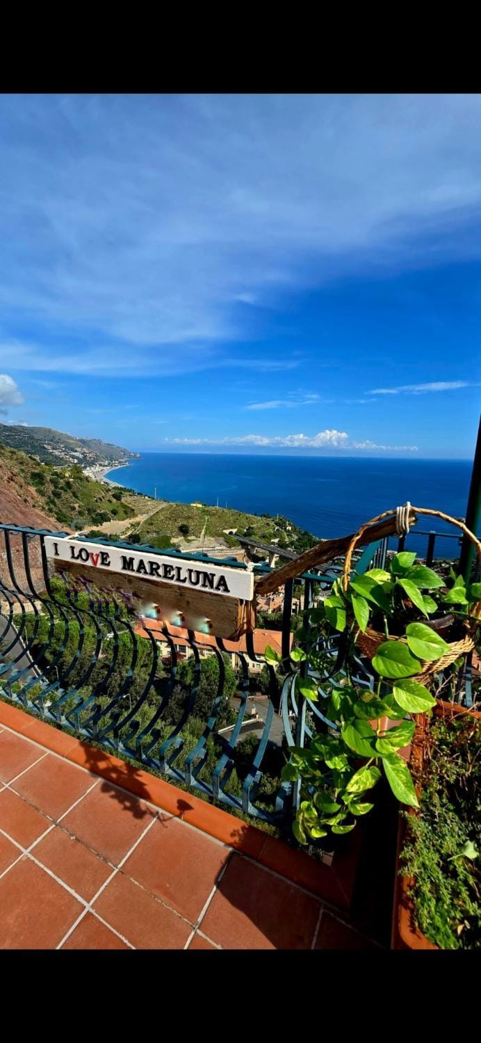 View (from property/room), Balcony/Terrace, Sea view