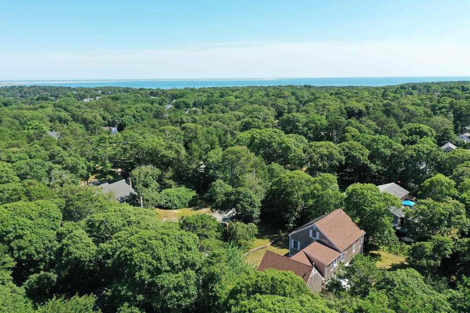 Close to Bike Path 1 Mile to Beaches House in South Chatham