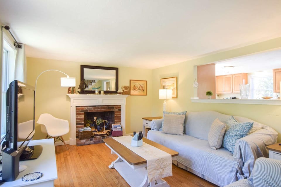 Lovely Home Near Bike Path Dog Welcome! House in Chatham
