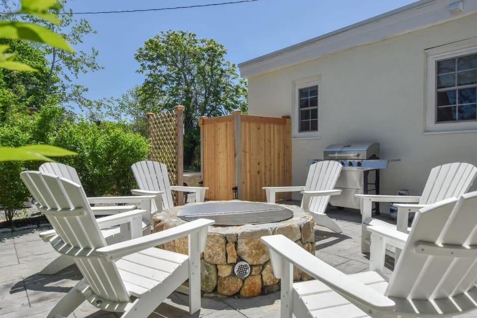 Centrally Located Home w Patio Fire Pit House in Chatham