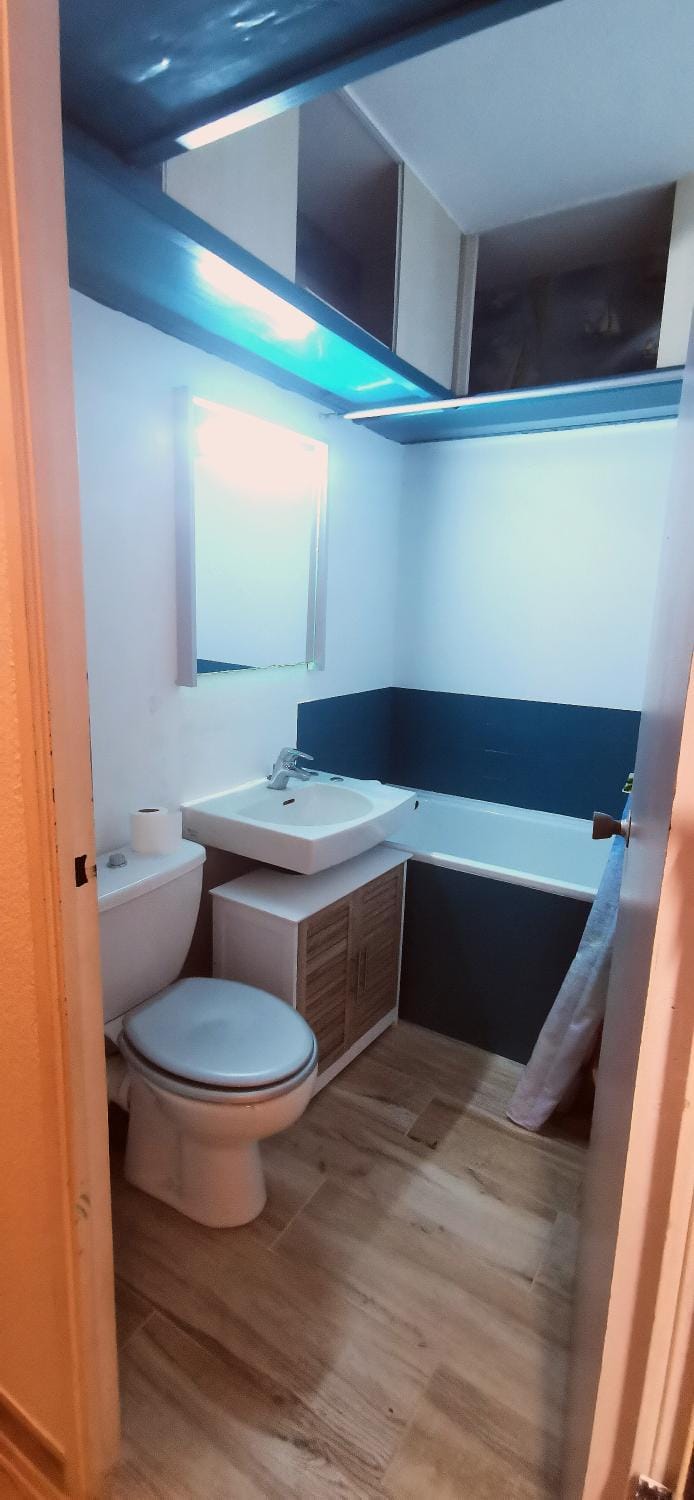 Toilet, Bathroom