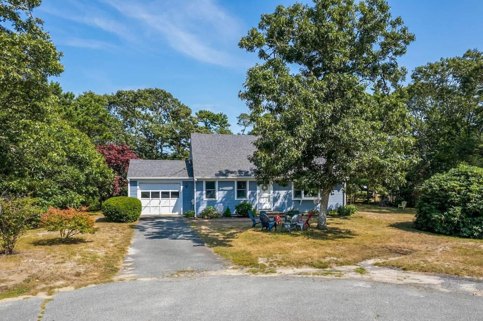 Sun Room Beaches and Dog Welcome House in South Chatham
