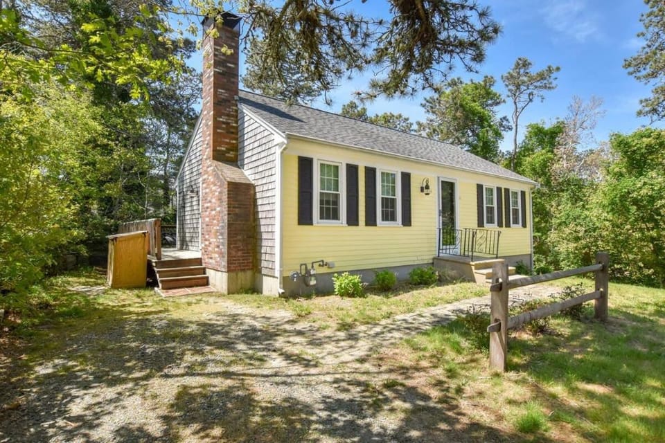 Fully Updated Home w Great Outdoor Space House in Harwich