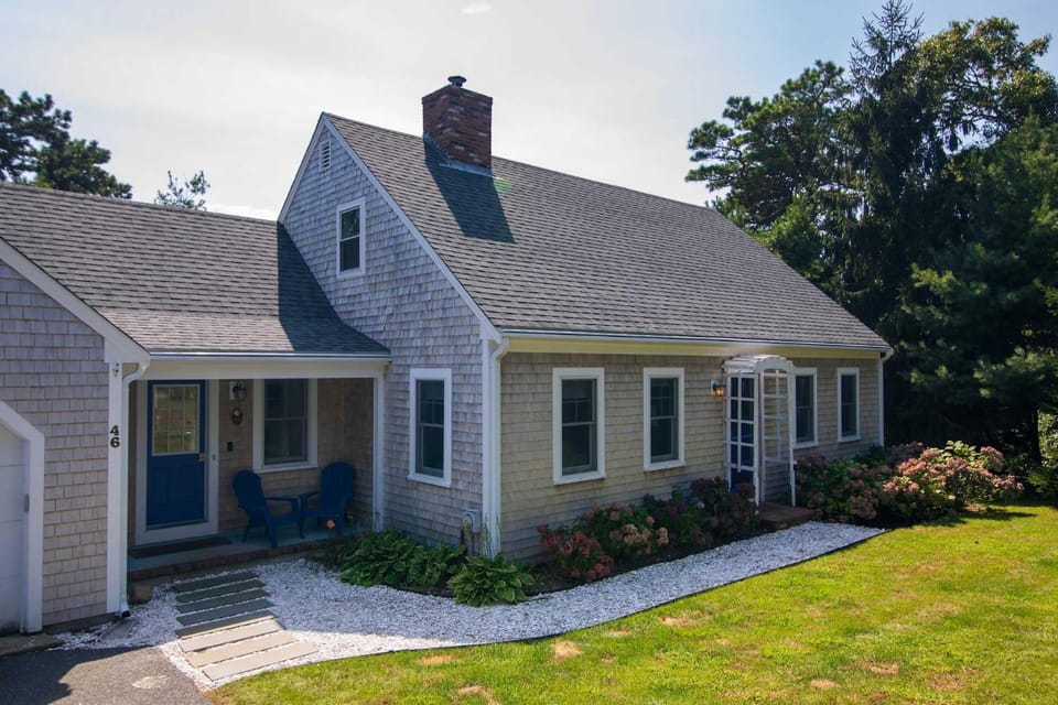 Pond Front Home w Game Room Dog Friendly House in Harwich
