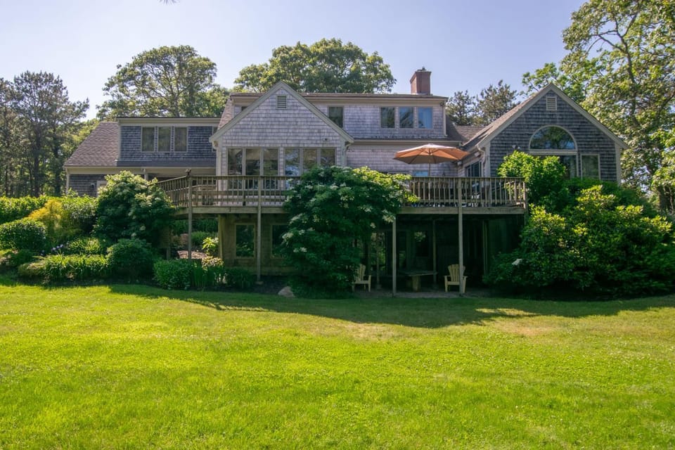 Spacious Home with Direct Pond Access! House in Harwich
