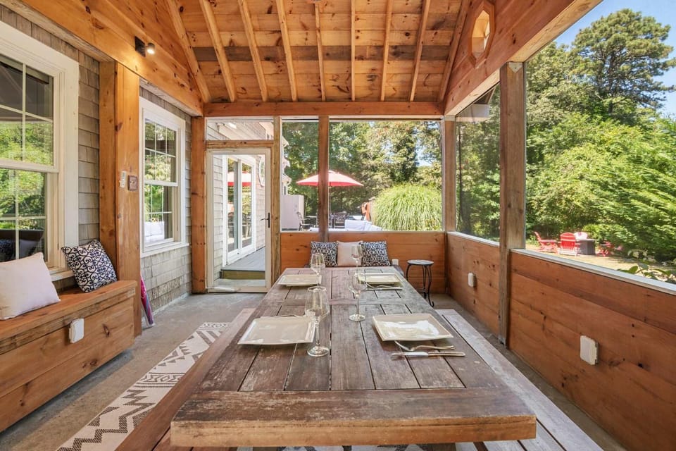 Stellar Home with Hot Tub & Movie Room House in Chatham