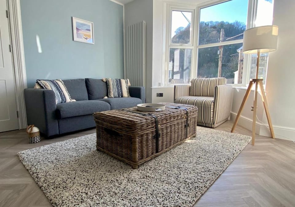 ‘Sandy Bottom’ - Apartment by the sea Apartment in North Devon District