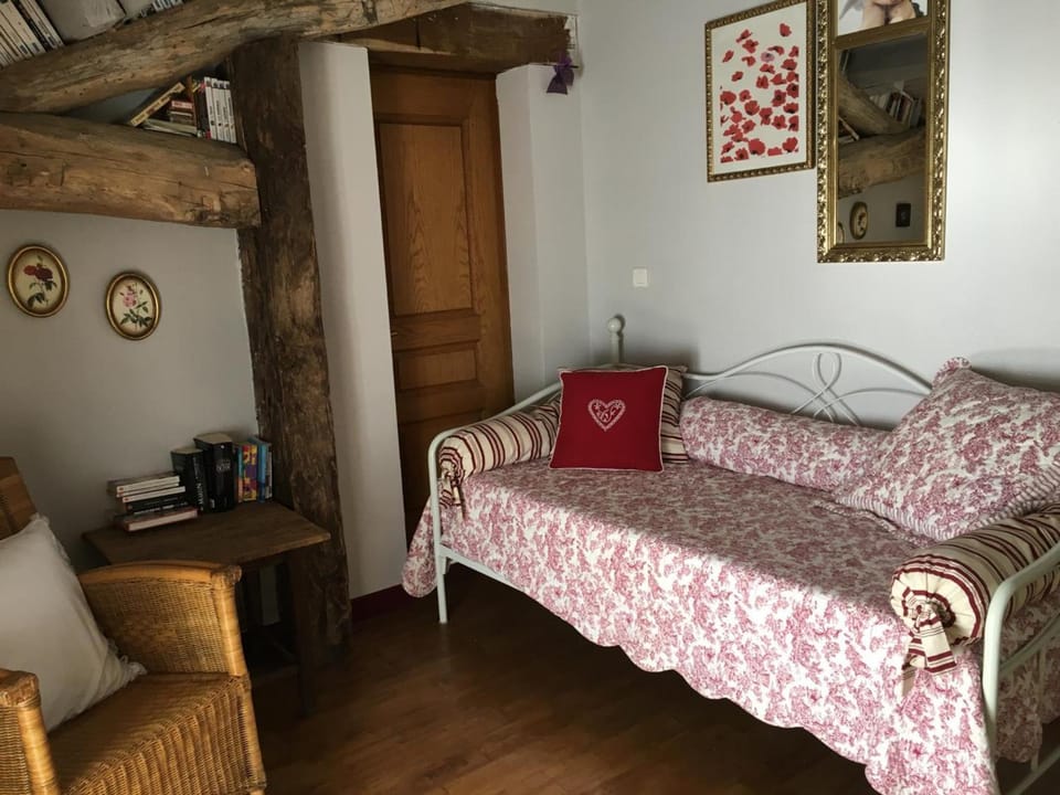Charmante maison en pierre avec piscine privée chauffée - FR-1-616-302 House in Nouvelle-Aquitaine