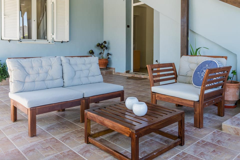 Patio, Seating area