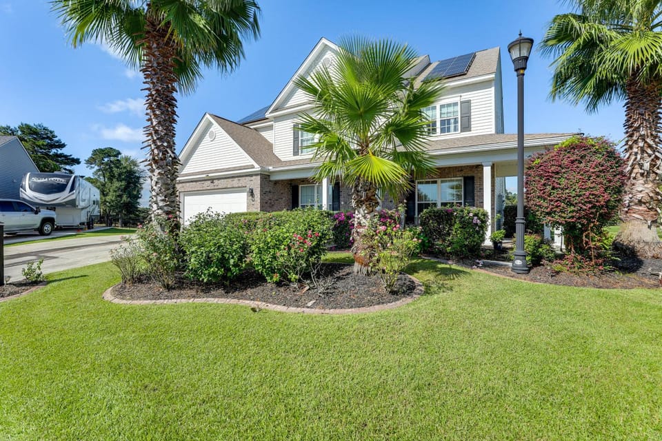 Walk to Wescott Golf, Pool Access! Pondfront Home House in Summerville