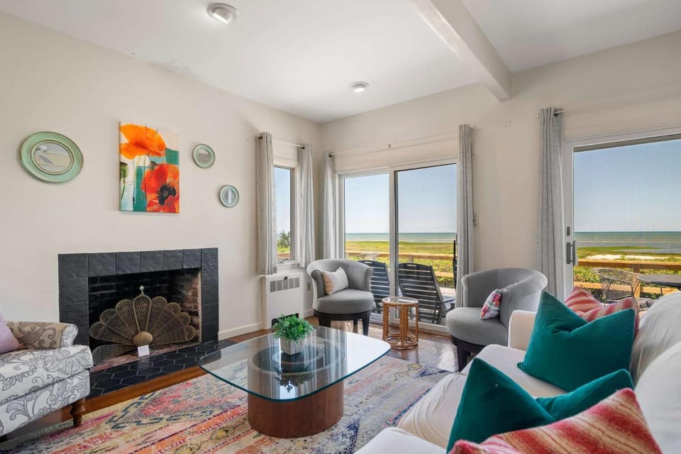 Waterfront on Cape Cod Bay House in Orleans