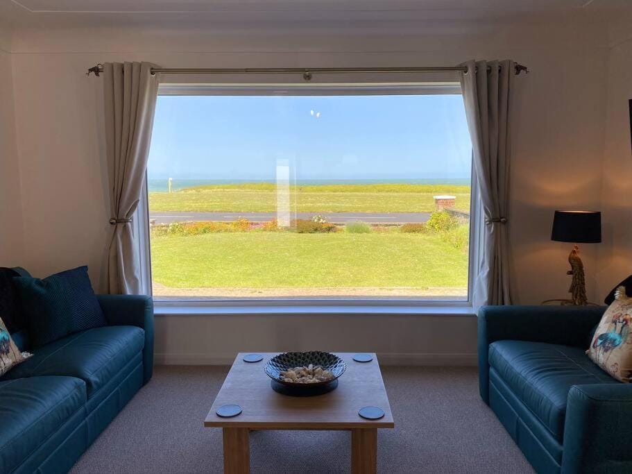 Natural landscape, Living room, Garden view, Sea view