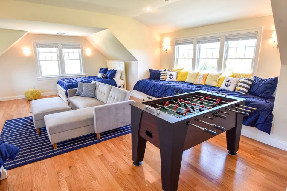 Spacious Game Room Close to Nauset Beach House in Orleans