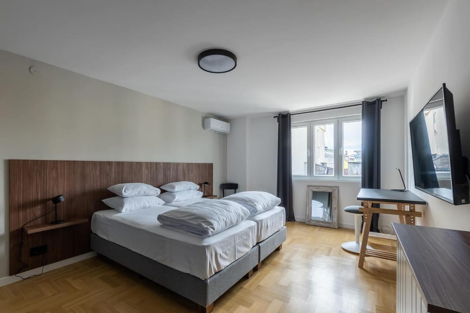 Bed, Bedroom