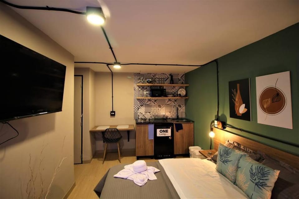 Apartamento privado con patio interno en Medellín ONE103 By Roots Rentals Apartment in Medellin