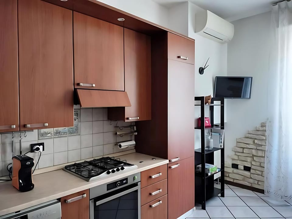 TV and multimedia, Kitchen or kitchenette, air conditioner
