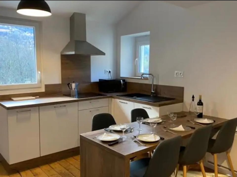 Le Chalet - Appartement 5 personnes avec parking Apartment in Catalonia