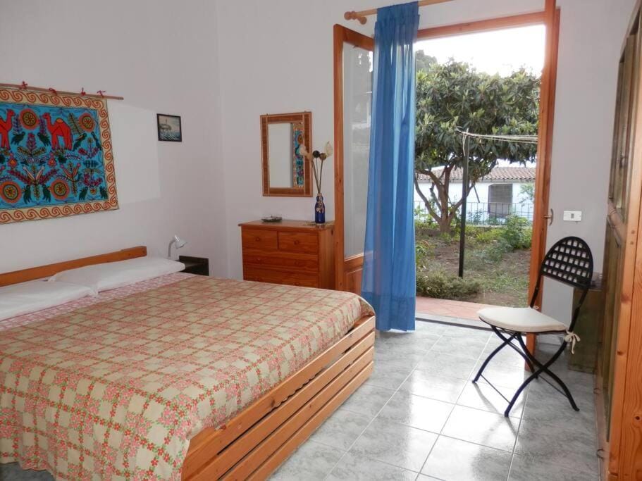 Casa Catalogna , Vicino al centro storico. House in Lipari
