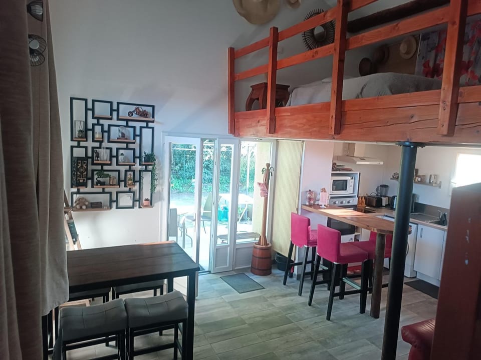 Chez Delph Apartment in Avignon