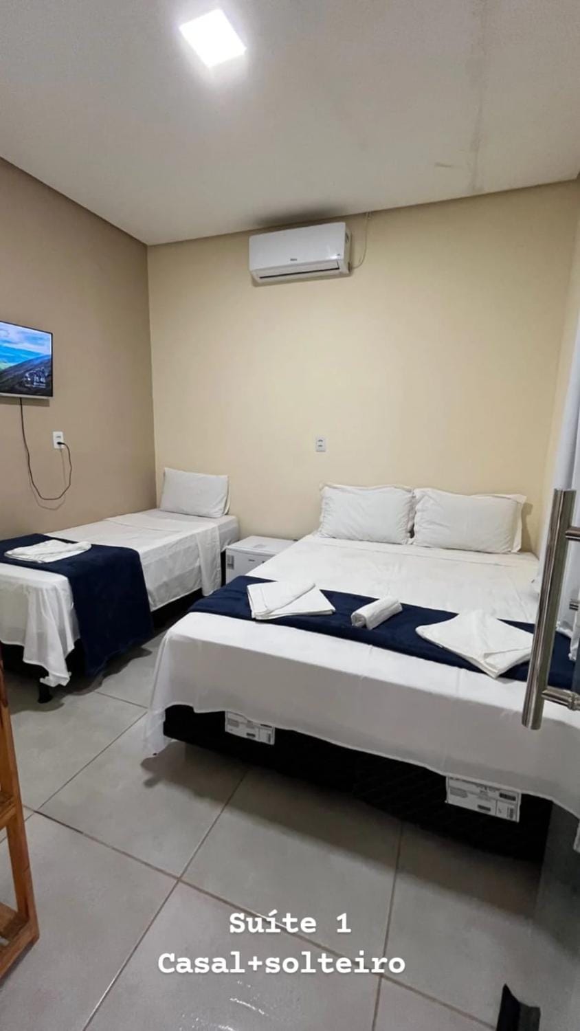 Bed, TV and multimedia, Photo of the whole room, Bedroom, air conditioner