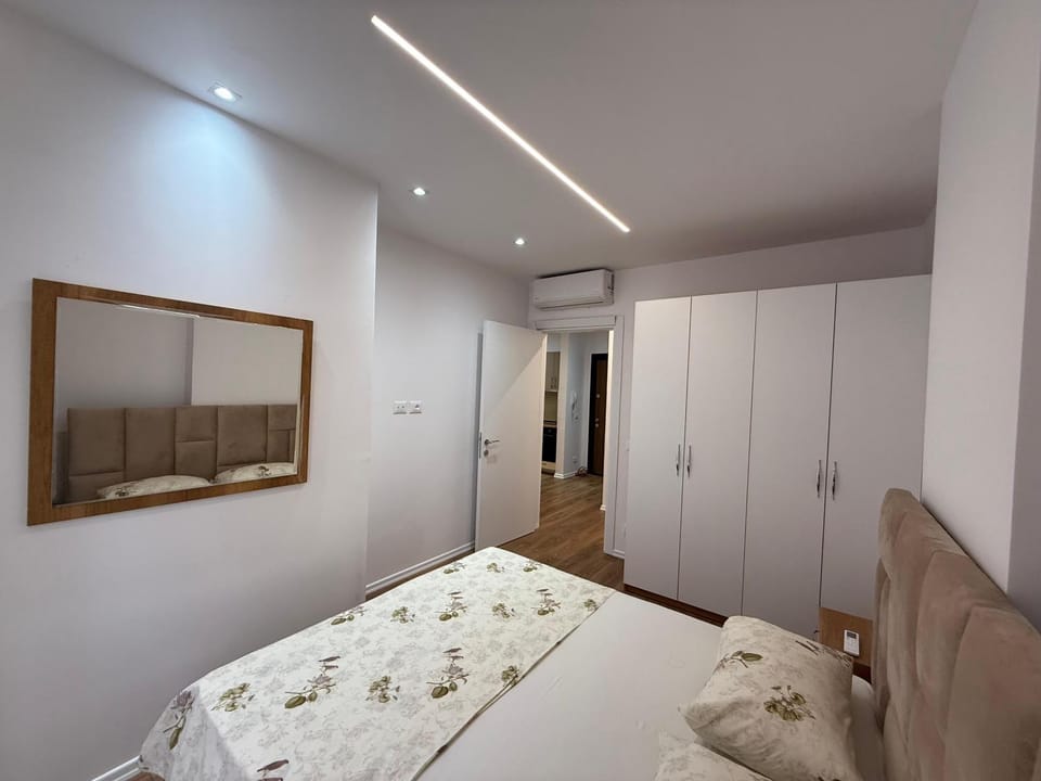 Bed, Photo of the whole room, Bedroom, wardrobe
