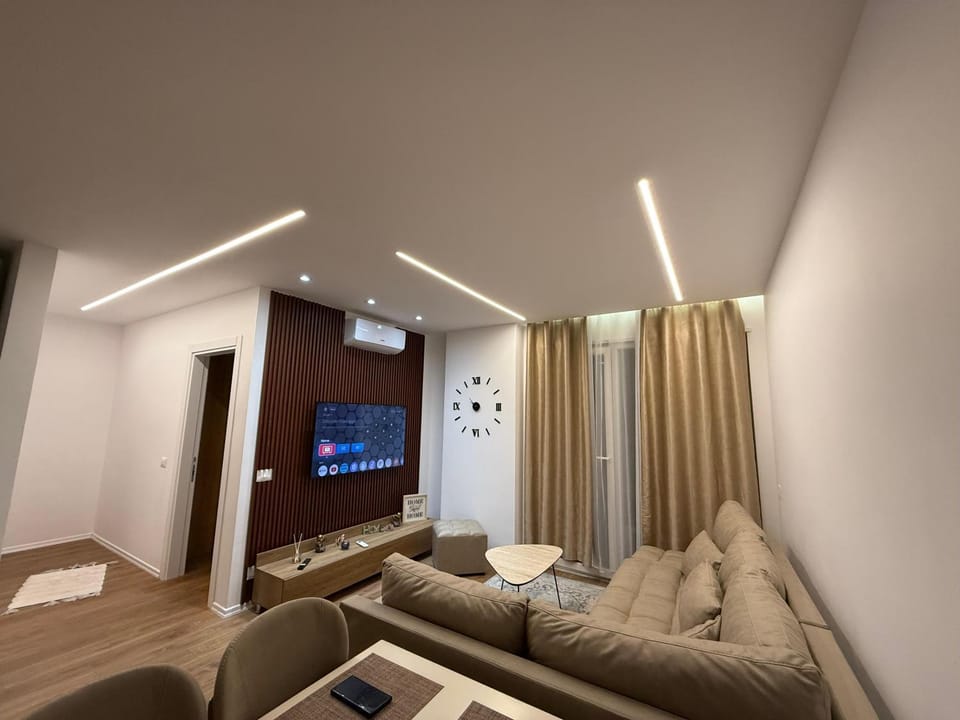 Communal lounge/ TV room, TV and multimedia, Living room, Photo of the whole room, Seating area, Evening entertainment