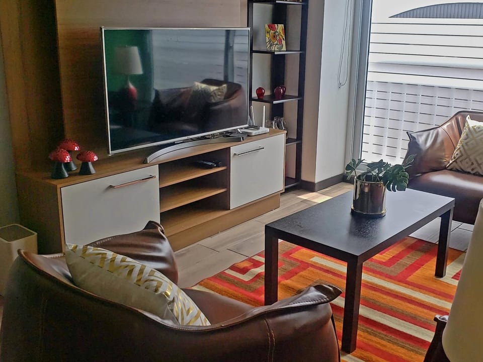 Communal lounge/ TV room, Balcony/Terrace, Living room