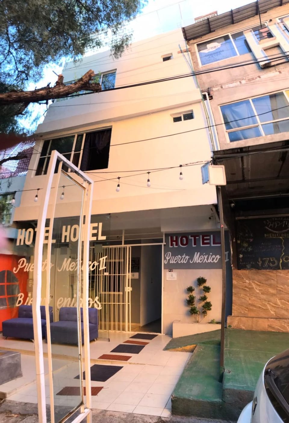 Property building, Restaurant/places to eat