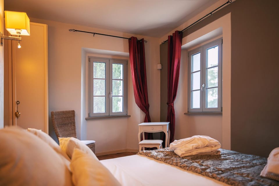 Shower, Toilet, Bed, Bathroom, TV and multimedia, Coffee/tea facilities, View (from property/room)