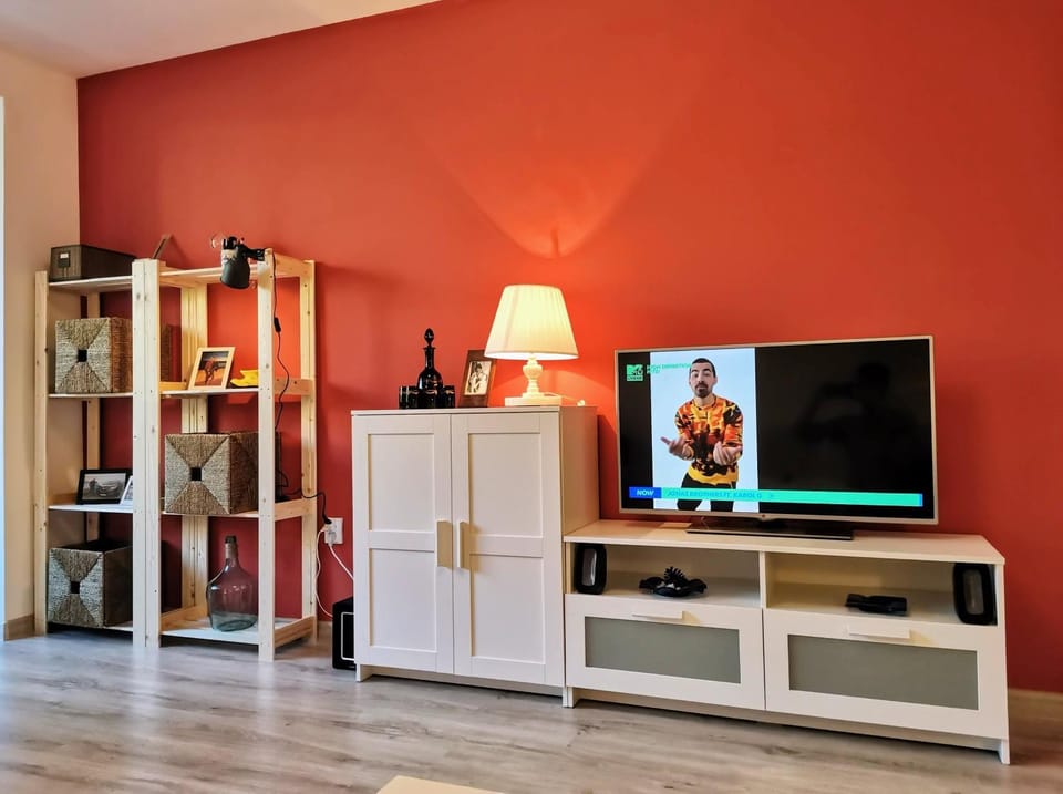 Communal lounge/ TV room, Living room