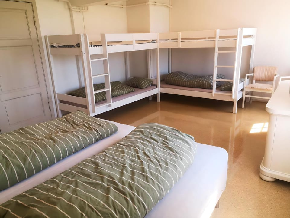 Bed, Bedroom, bunk bed