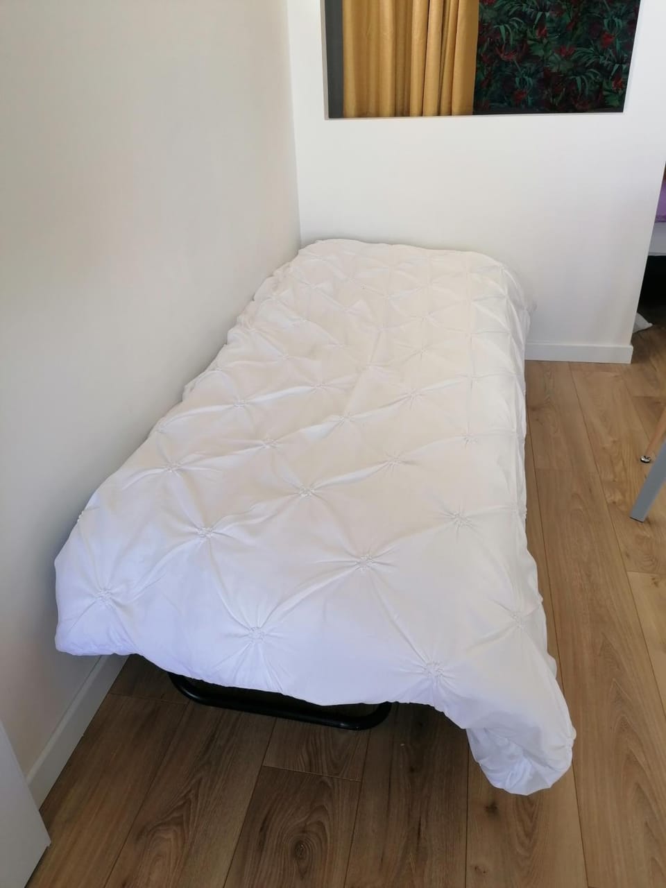 Logement entier indépendant dans une maison calme avec jardin barbecue face aux vignes pouvant accueillir cette personne très bien si tu es à 5 minutes de Saint-Émilion 5 minutes du centre-ville de Libourne et 5 minutes de l'hôpital Apartment in Nouvelle-Aquitaine