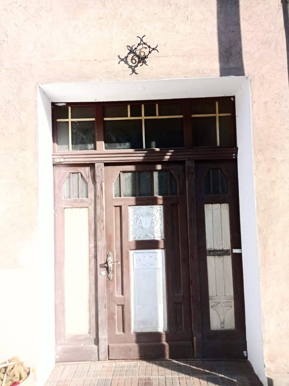 Facade/entrance